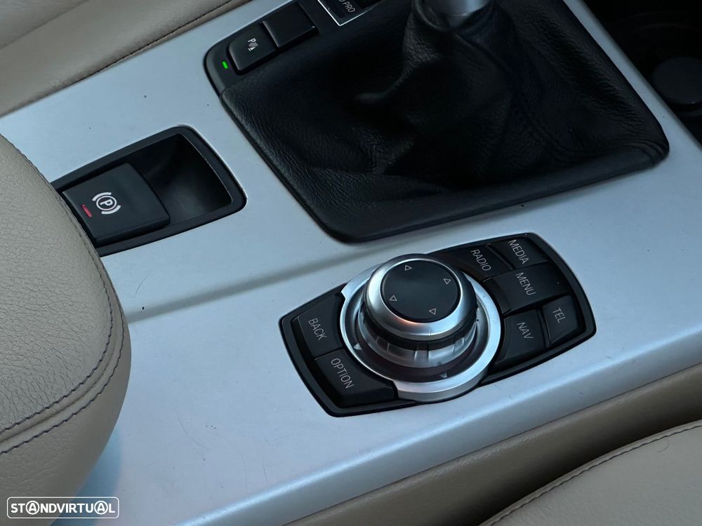 BMW X3 18 d sDrive Line Luxury - 25