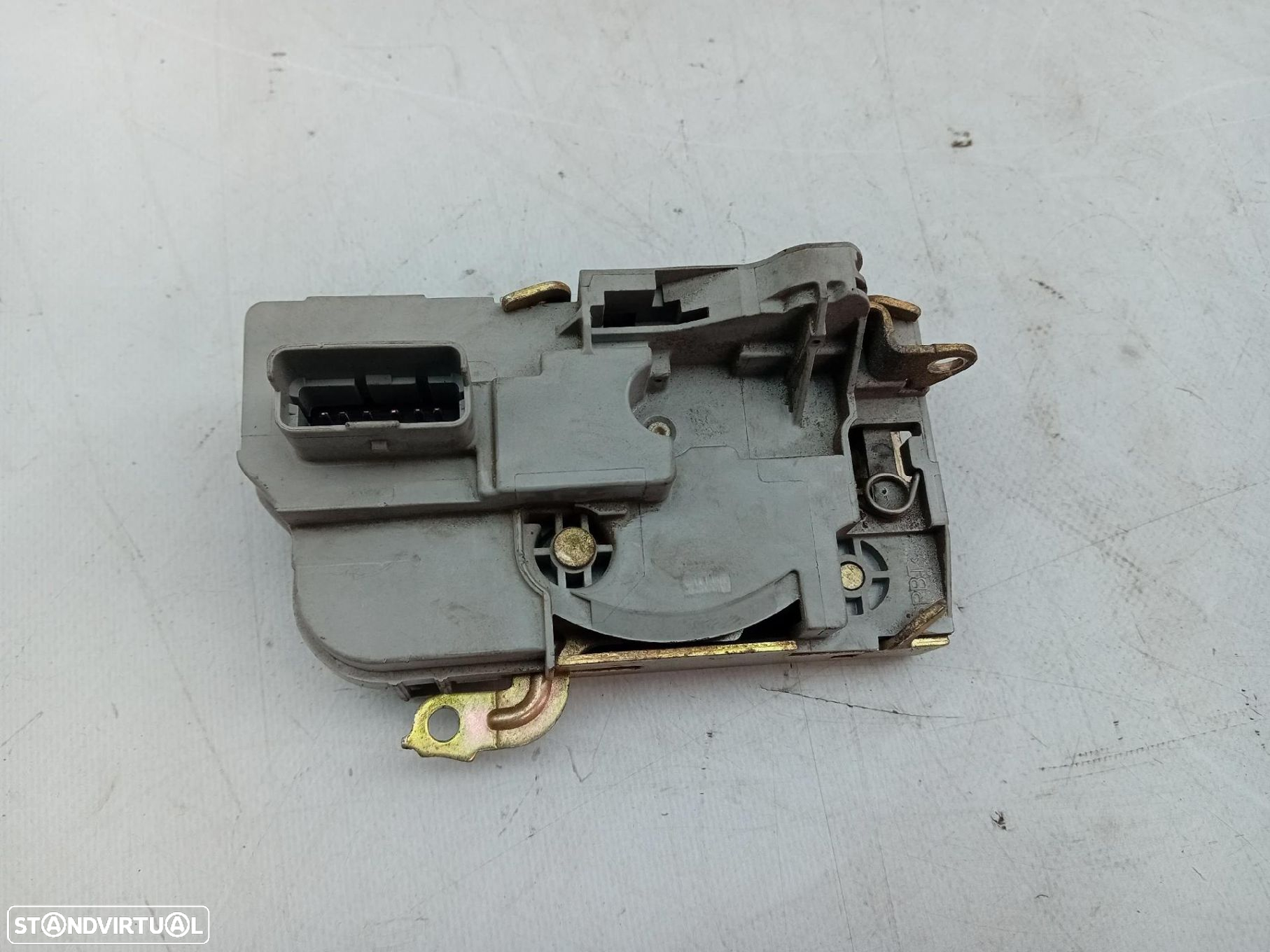 Fechadura / fecho porta frente direito CITROËN C5 II (RC_) - 2