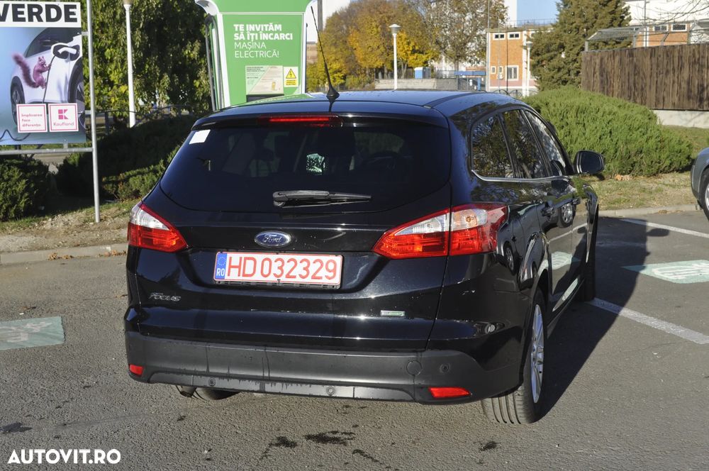 Ford Focus - 13
