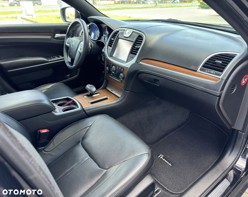 Lancia Thema 3.6 Executive AWD - 36