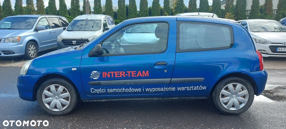 Renault Clio - 8