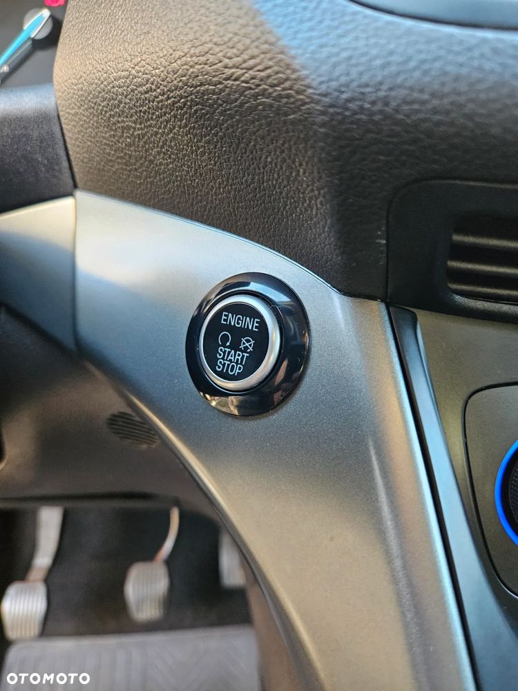 Ford Kuga 2.0 TDCi AWD Titanium - 31