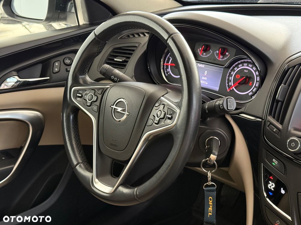 Opel Insignia - 11