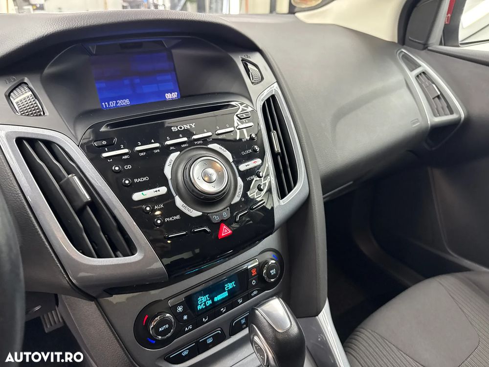 FORD Focus 2012 — imagine 25