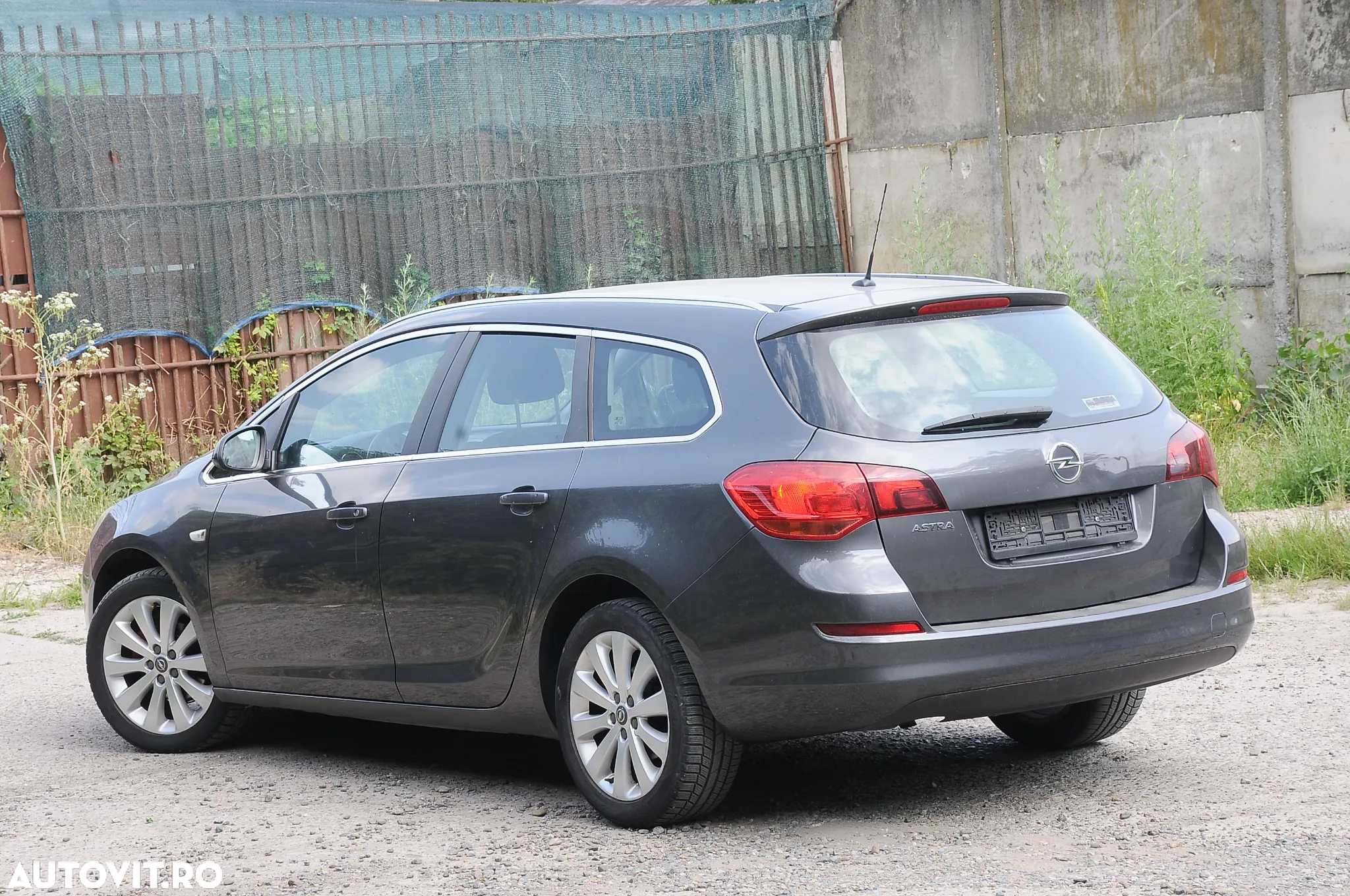 Opel Astra Sport Tourer 1.4 ECOTEC Enjoy - 3