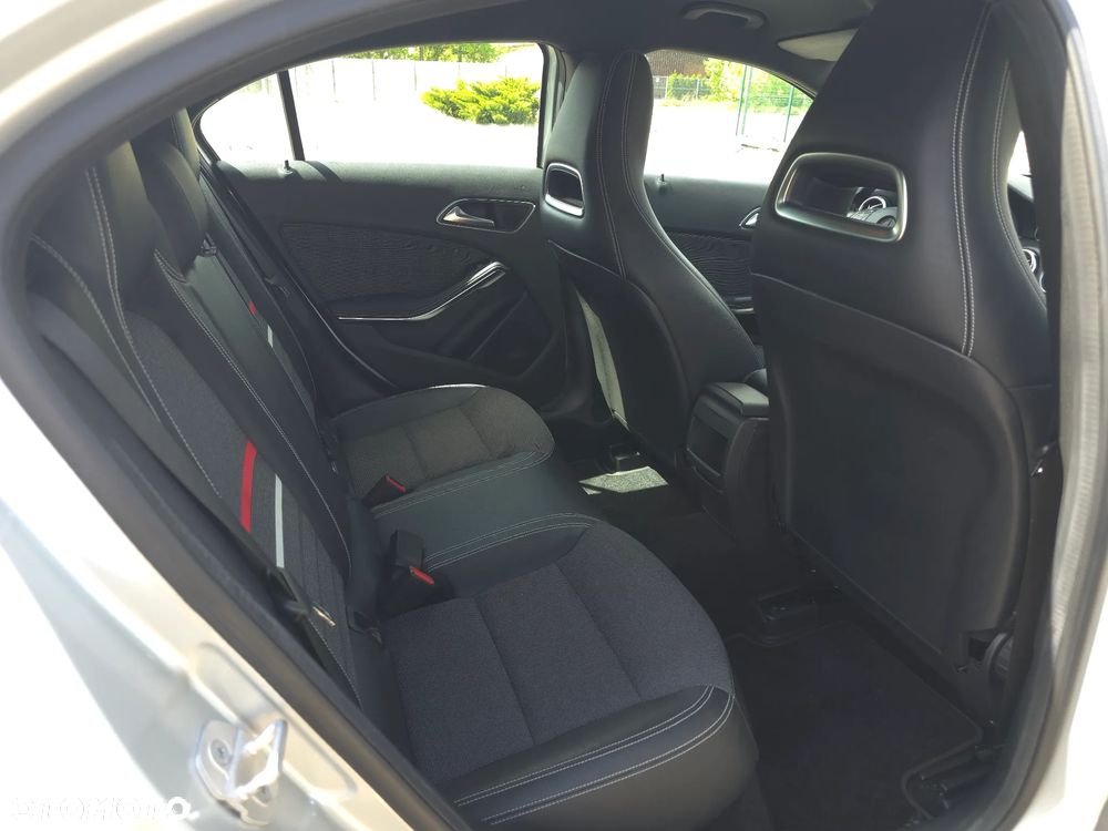 Mercedes-Benz Klasa A 180 (BlueEFFICIENCY) Style - 13