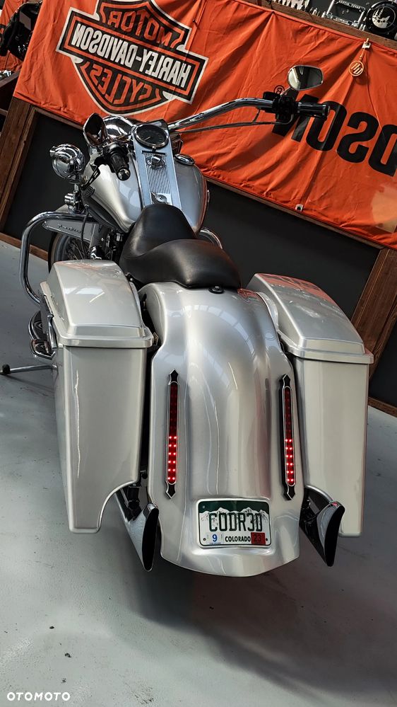 Harley-Davidson Touring Road King - 12