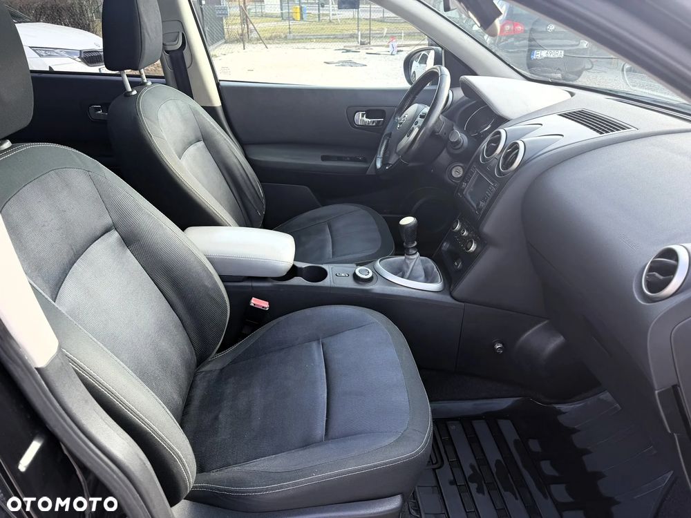 Nissan Qashqai - 10