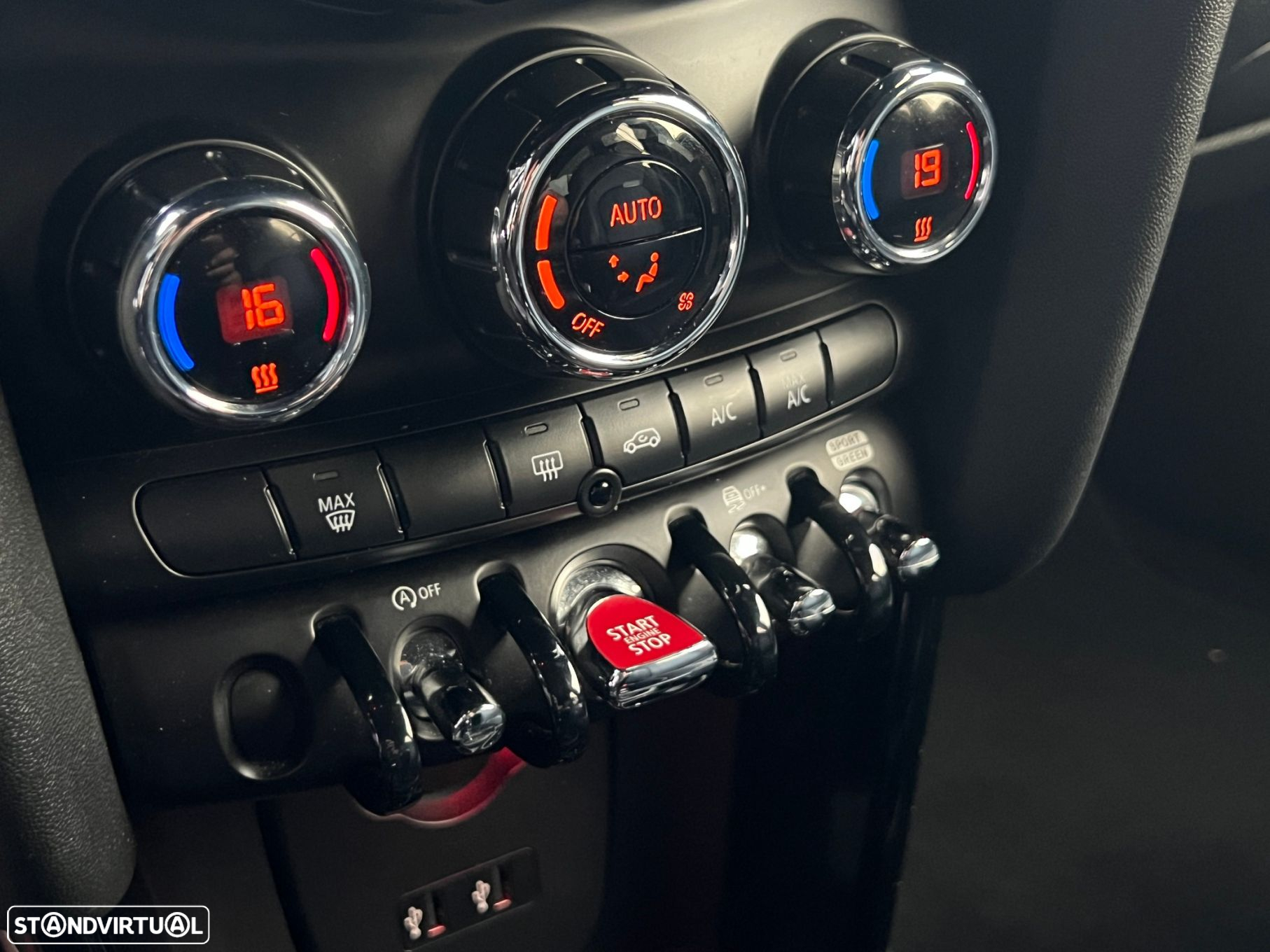 MINI 5 Portas Cooper SD Auto - 42