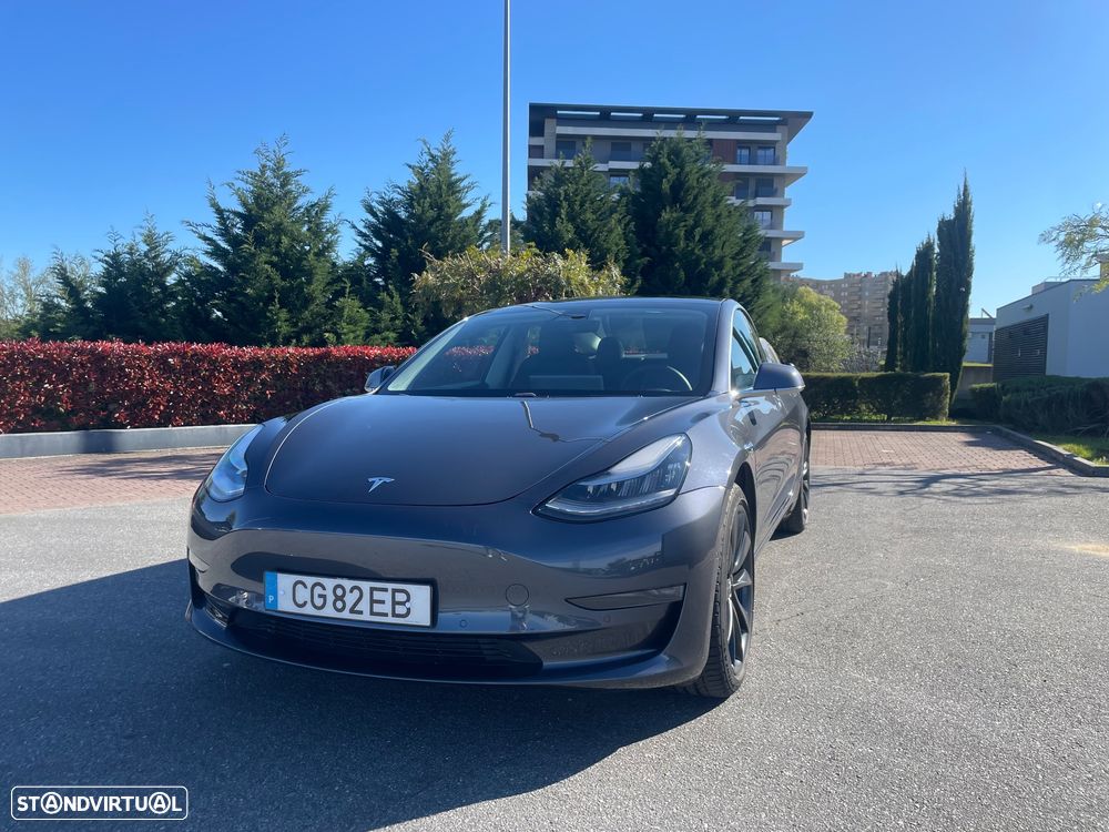Tesla Model 3 Long-Range Dual Motor AWD - 2