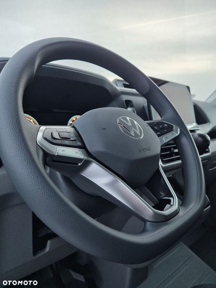 Volkswagen Crafter Skrzyniowy z podwójną kabiną - 22