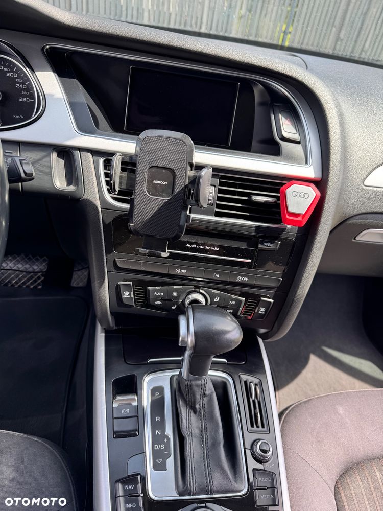 Audi A4 Avant 2.0 TDI DPF clean diesel multitronic Ambiente - 16