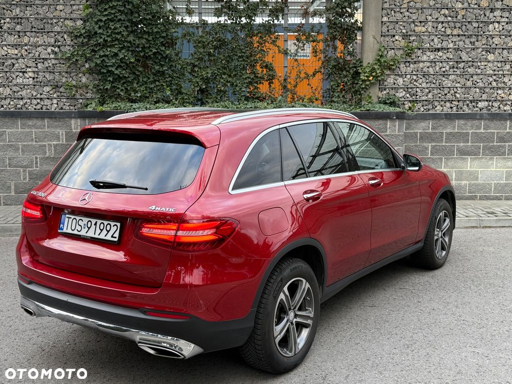 Mercedes-Benz GLC 300 4Matic 9G-TRONIC - 4