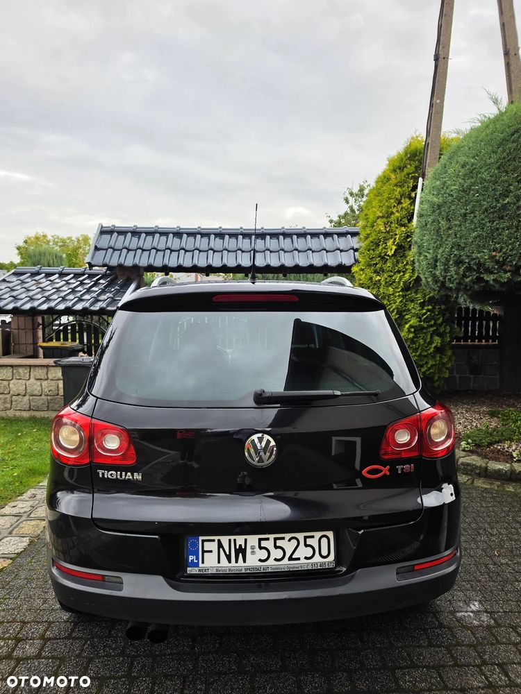 Volkswagen Tiguan 2010 photo 2
