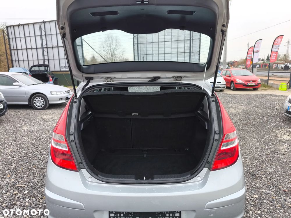 Hyundai i30 1.4 Classic + - 15