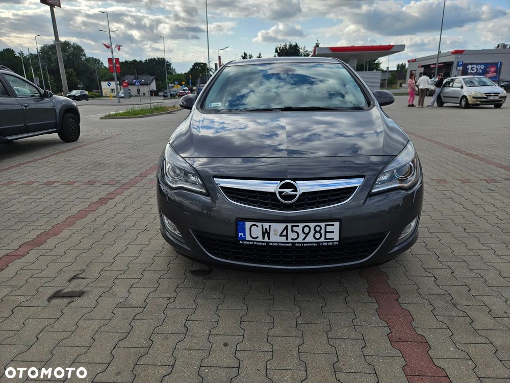 Opel Astra 1.4 Turbo Design Edition - 4