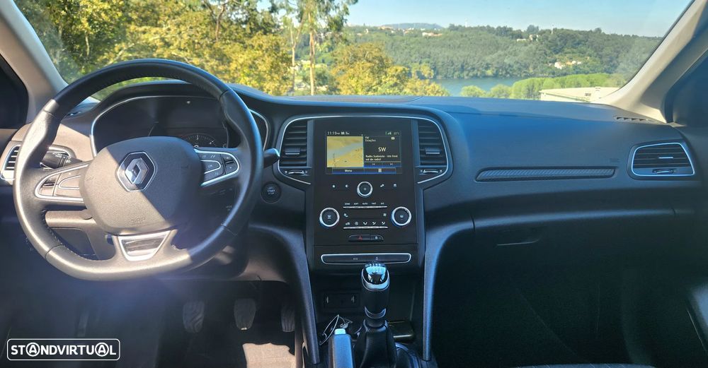 Renault Mégane 1.5 Blue dCi Limited - 8