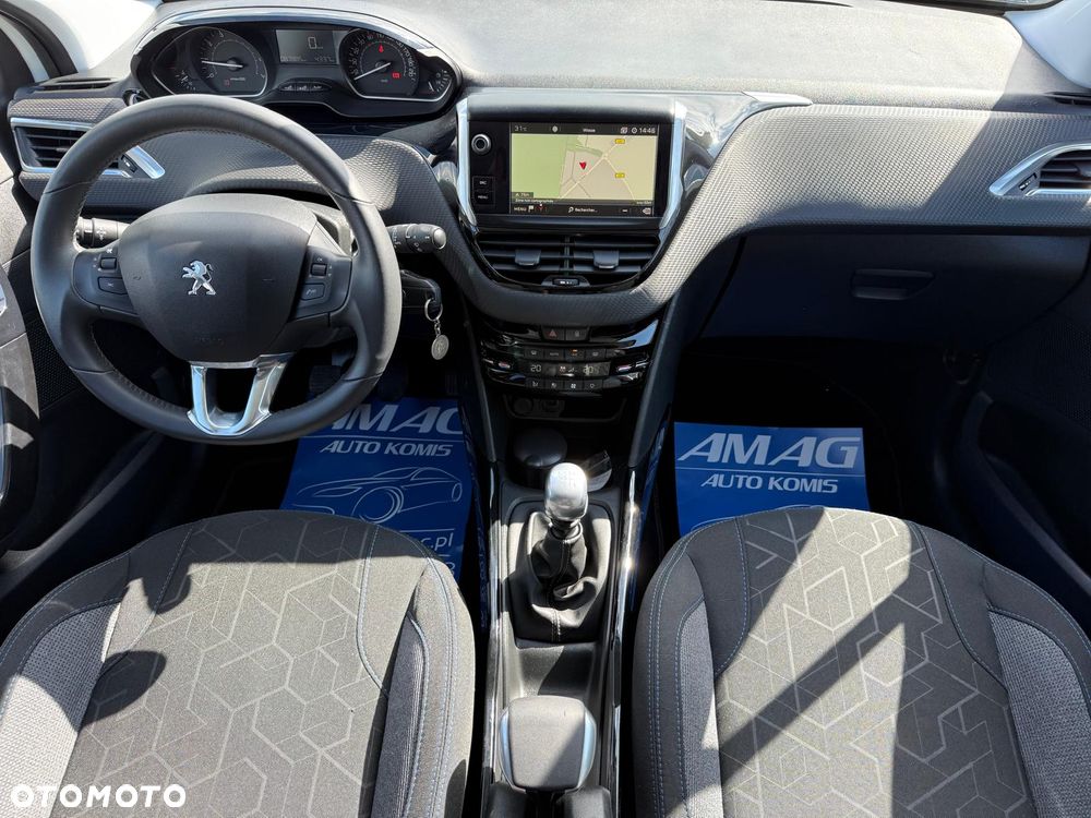 Peugeot 2008 1.2 Pure Tech Active S&S - 20