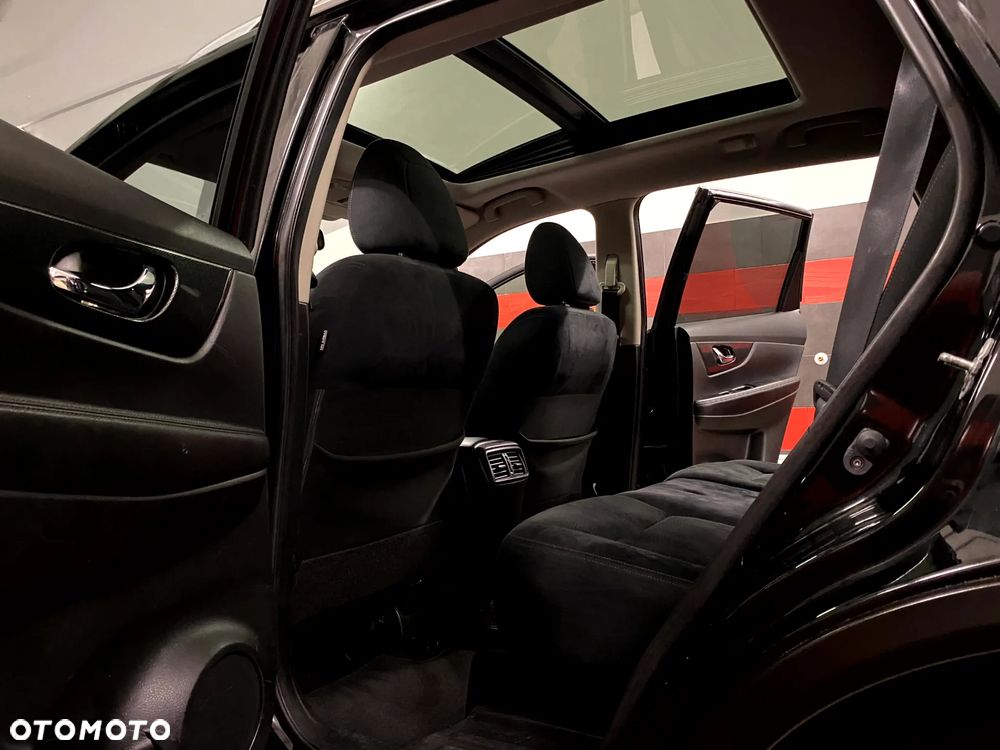 Nissan X-Trail 1.6 DIG-T Tekna - 25