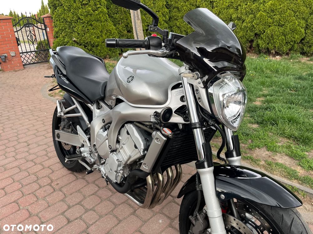 Yamaha FZ6 - 11