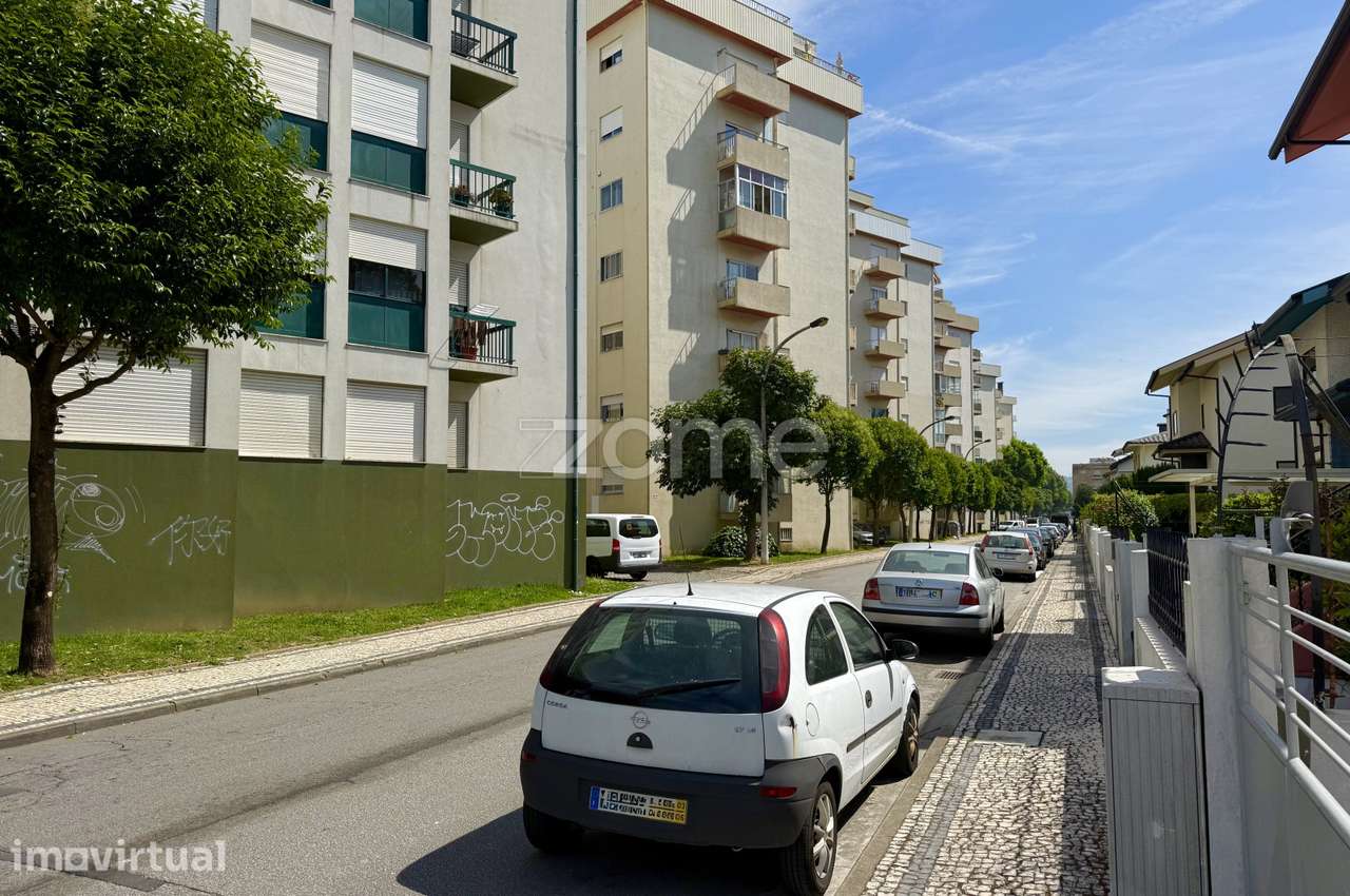 Apartamento T3 Renovado e Mobilado em São Vítor, Braga - Grande imagem: 5/25