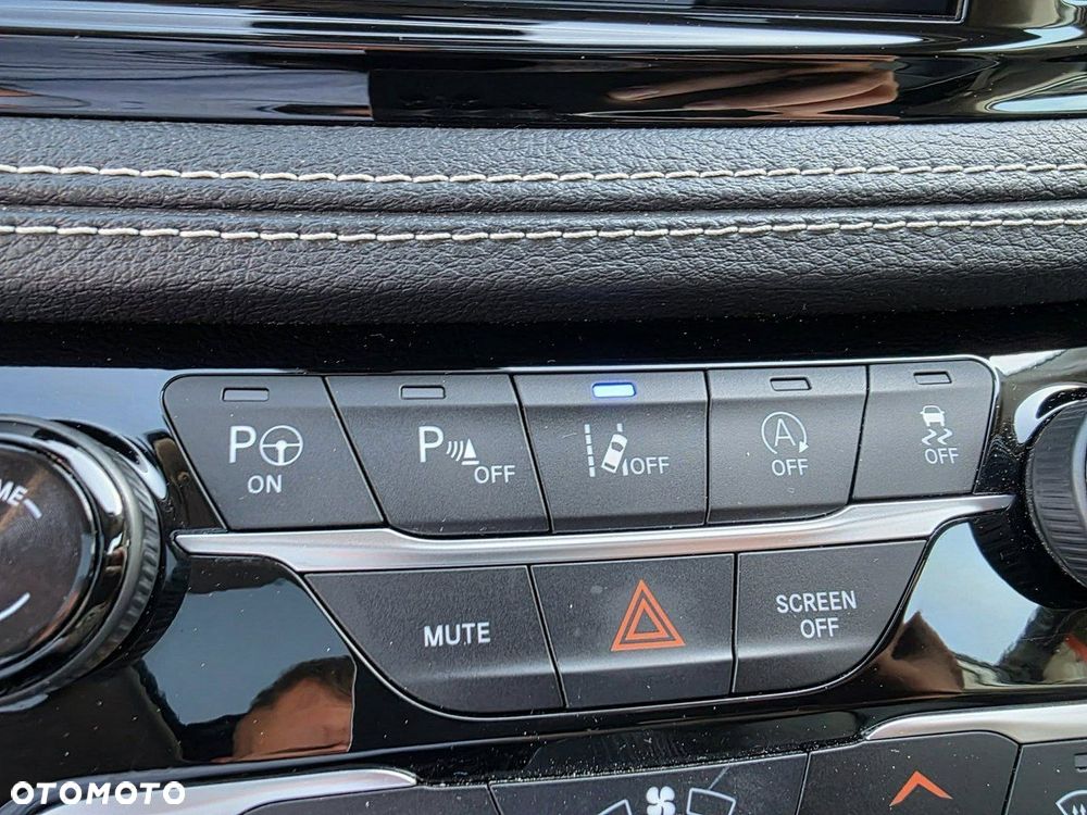 Chrysler Pacifica - 29