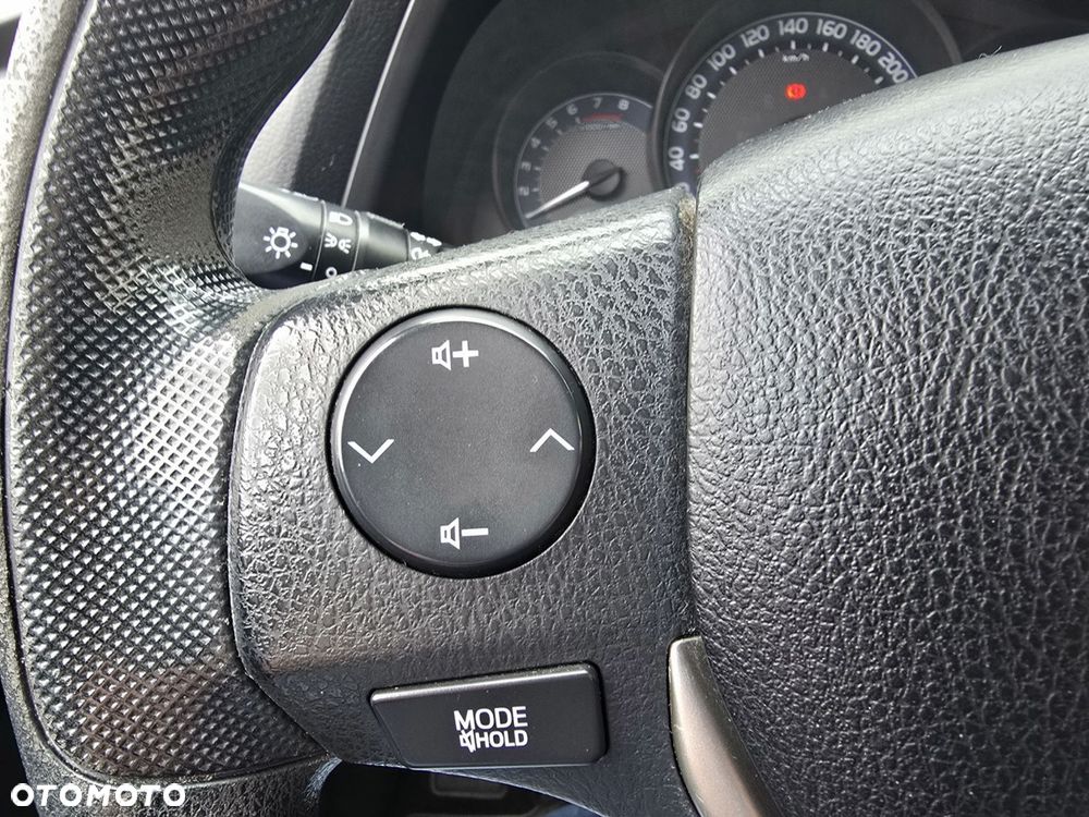 Toyota Auris - 18