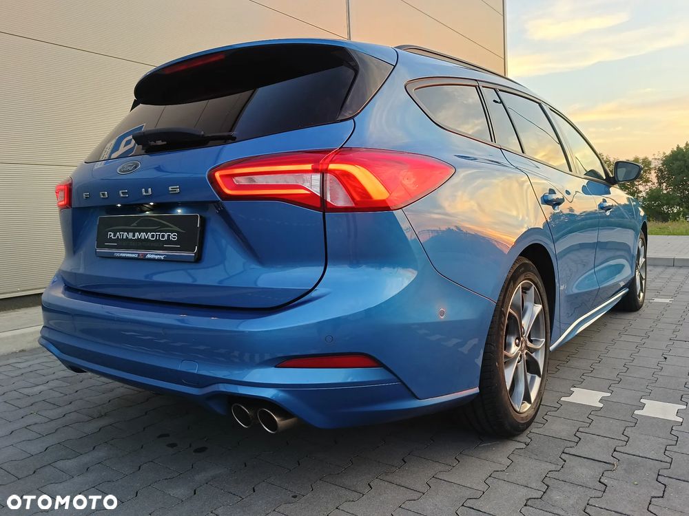 Ford Focus 1.0 EcoBoost mHEV ST-Line - 1