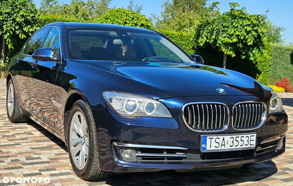 BMW Seria 7 740d - 13