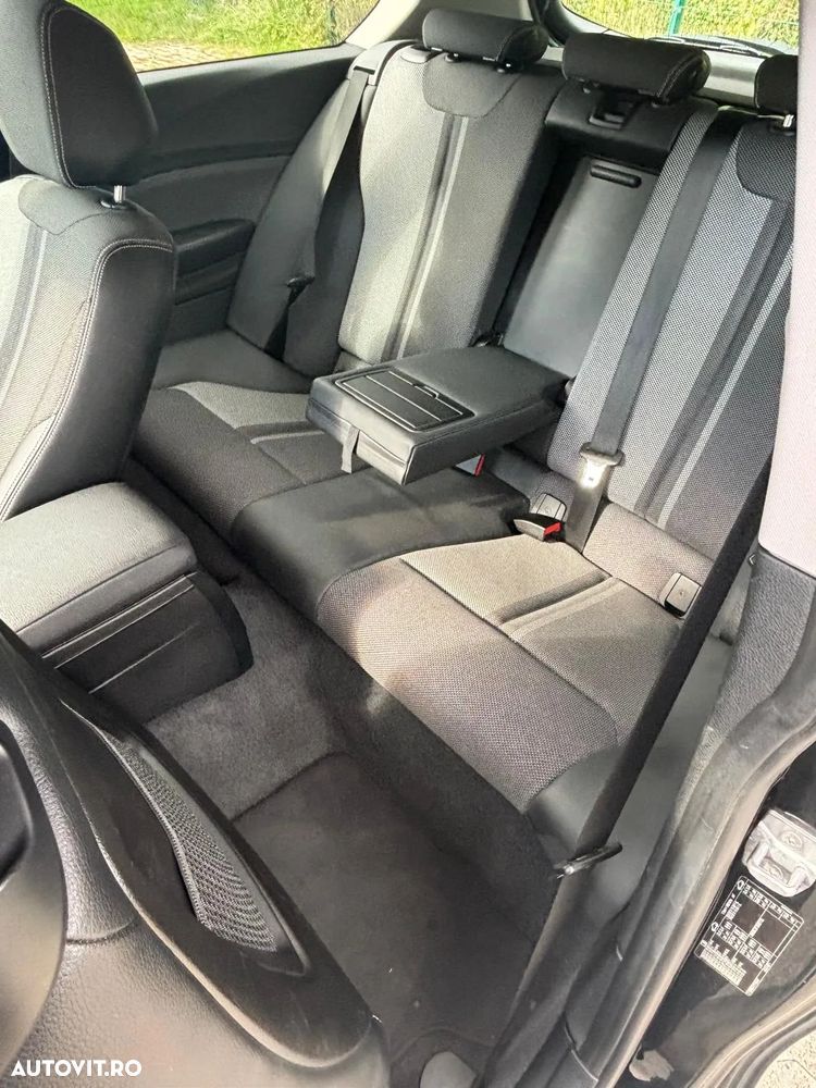 BMW Seria 1 116i - 13