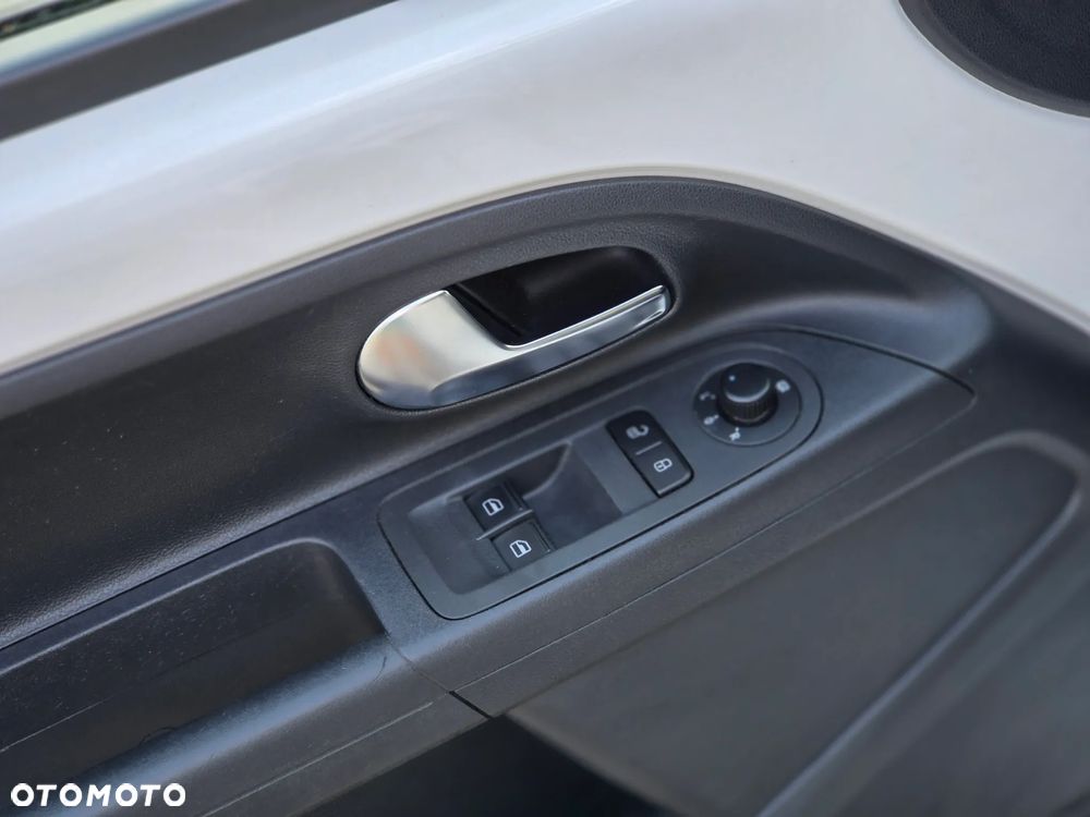 Volkswagen up! move - 23