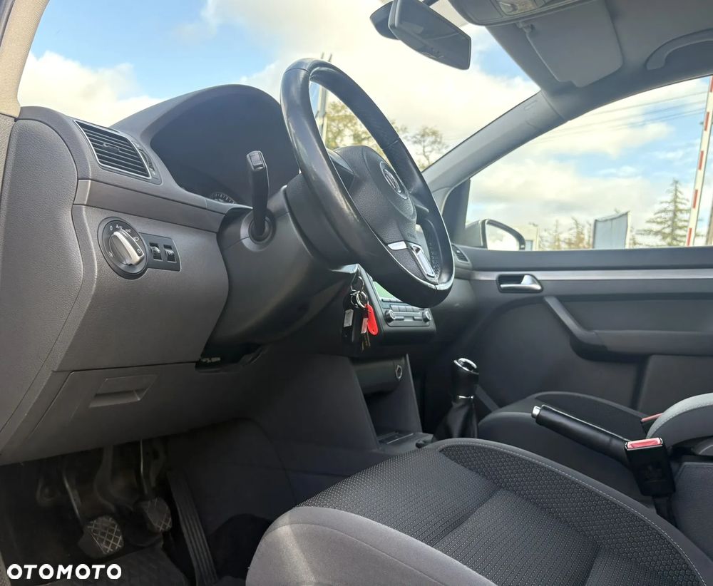 Volkswagen Touran 1.6 TDI DPF Comfortline - 10
