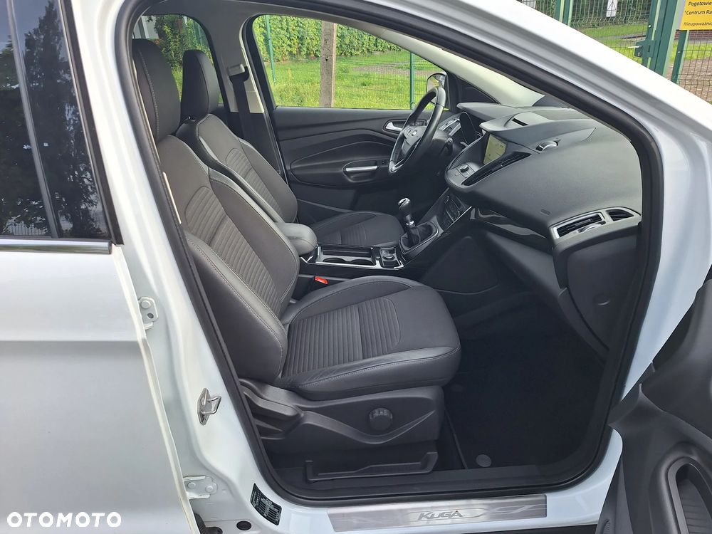 Ford Kuga - 14