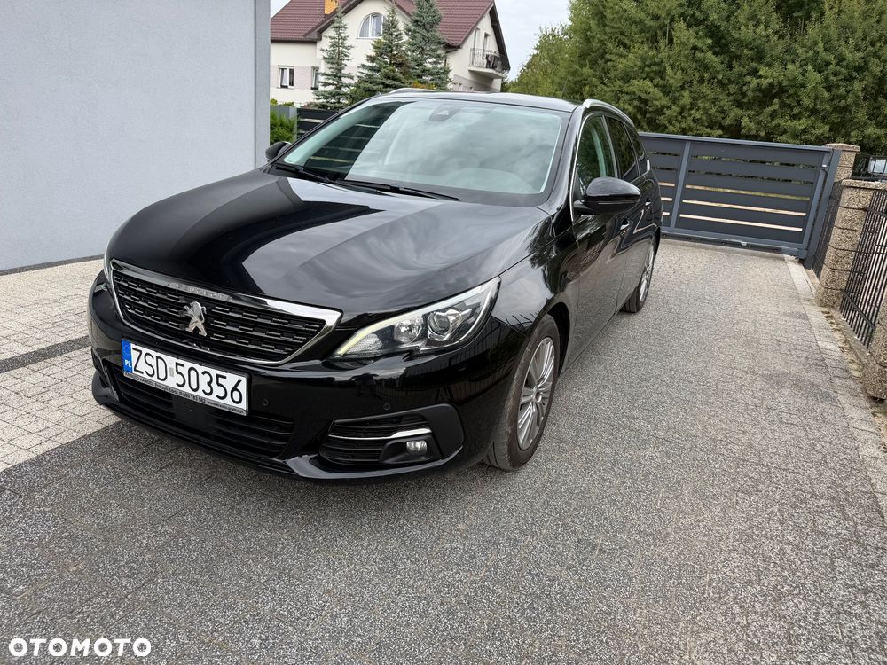 Peugeot 308 1.2 PureTech GPF Allure S&S - 2