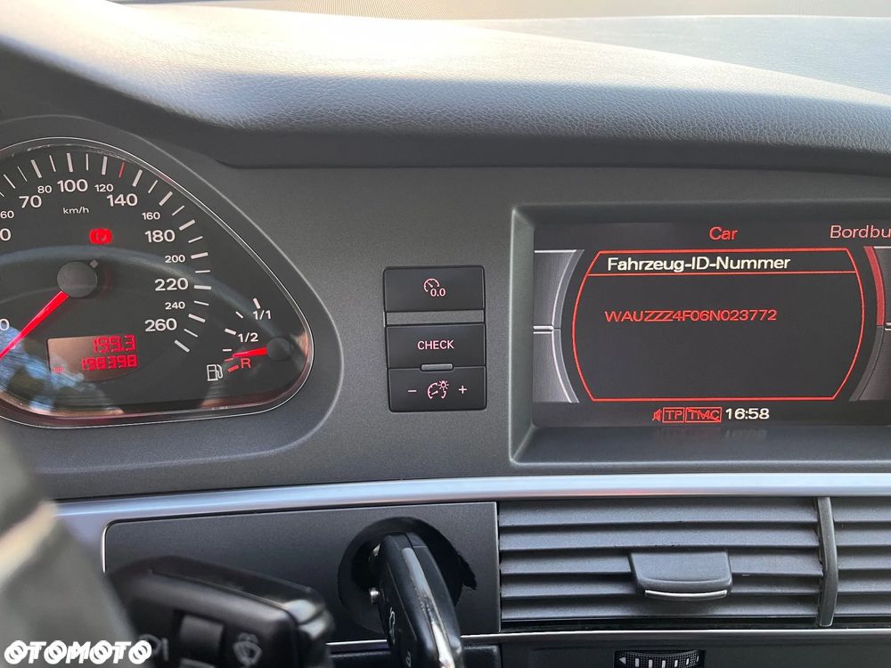 Audi A6 Avant 2.4 - 23