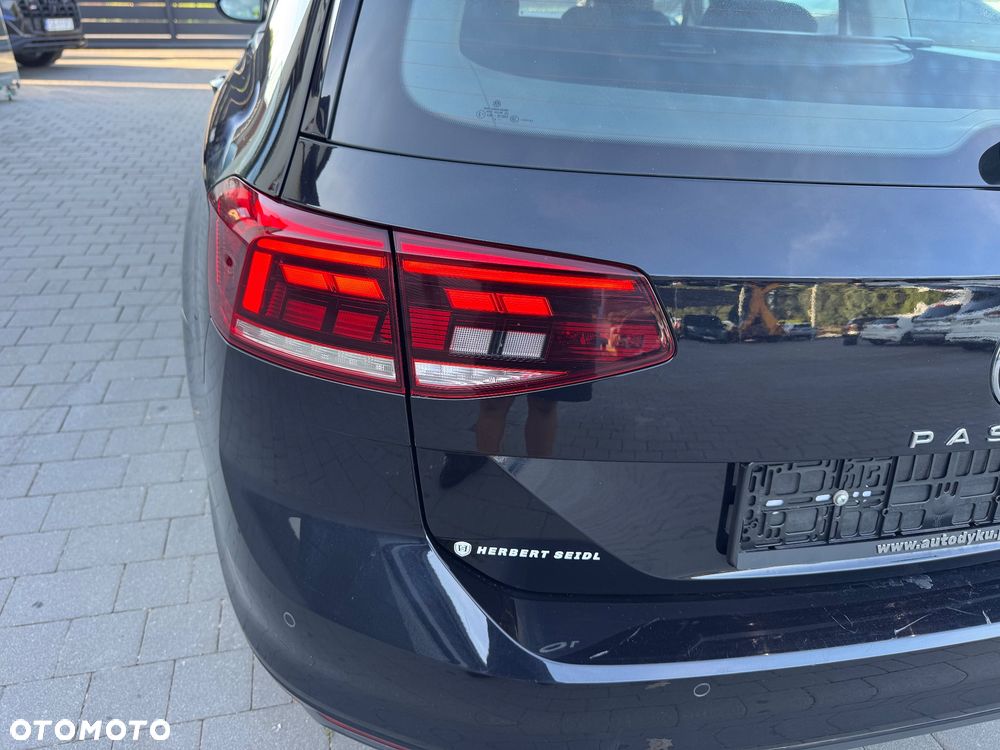 Volkswagen Passat Variant 2.0 TDI SCR DSG Elegance - 37