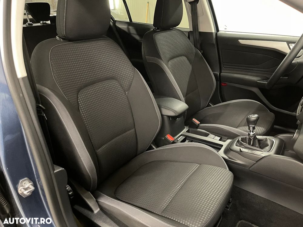 Ford Focus 1.0 EcoBoost Connected - 10