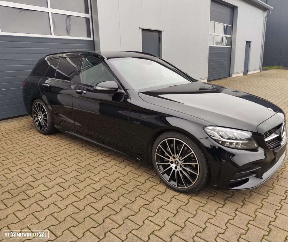 Mercedes-Benz C 300 de AMG Line - 3