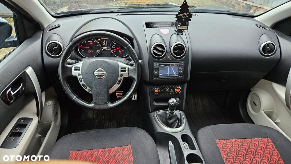 Nissan Qashqai - 10