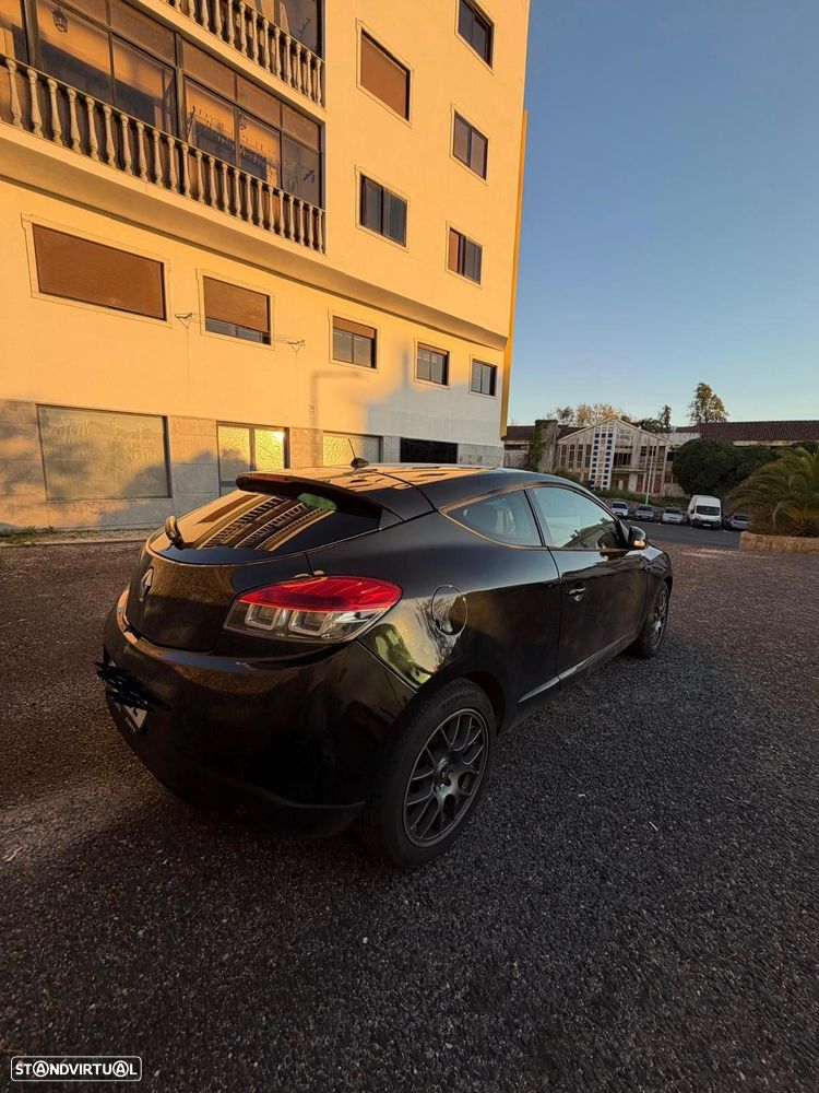 Renault Mégane Coupe Energy dCi 130 FAP Start & Stop Bose Edition - 4