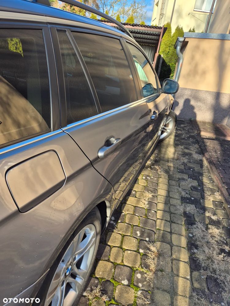 BMW Seria 3 325i - 5