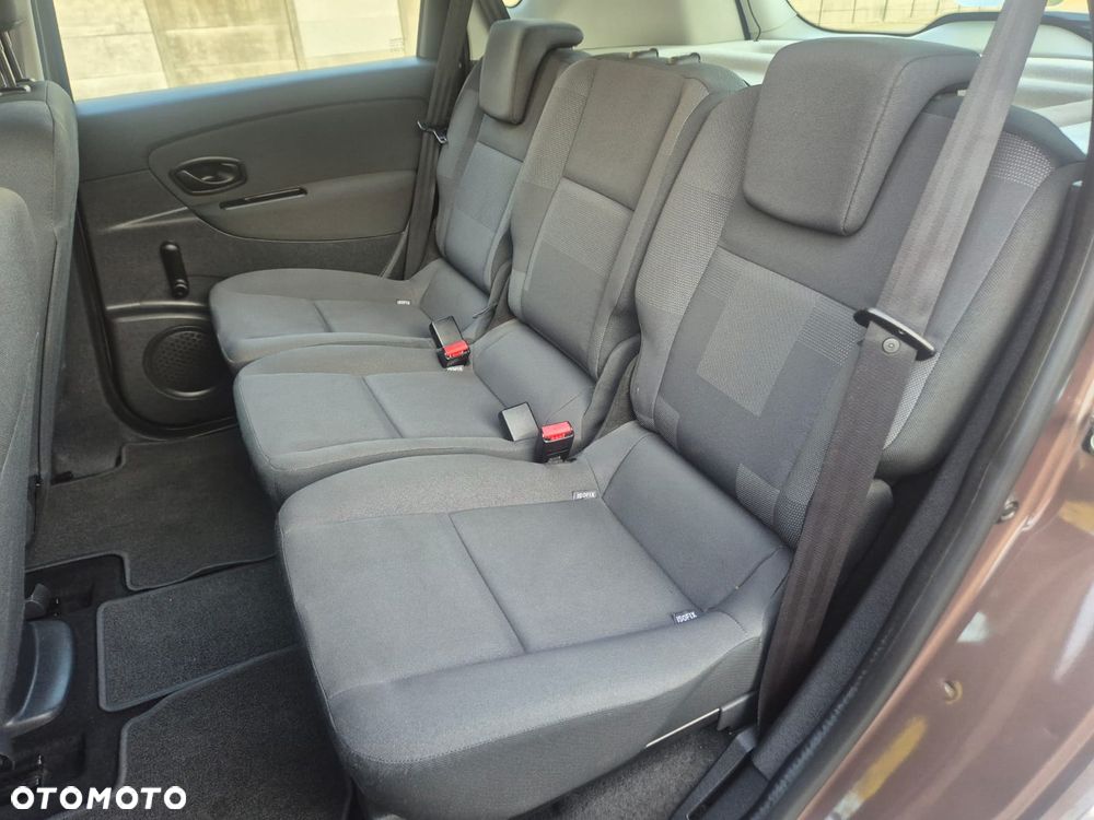 Renault Scenic - 25