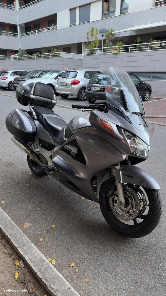 Honda Pan European ST1300 - 4