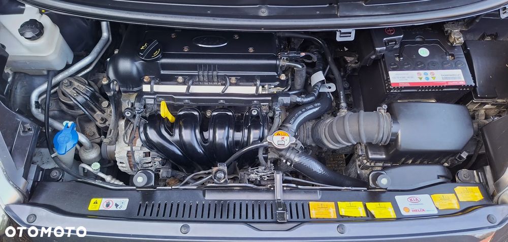 Kia Venga 1.4 CVVT Spirit - 13