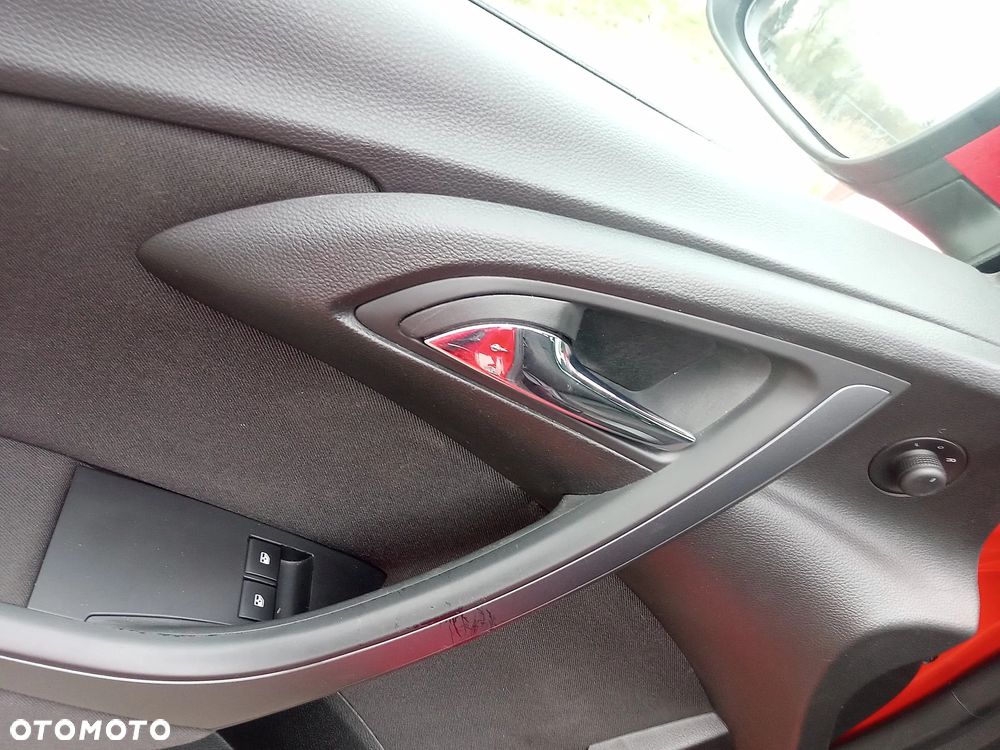 Opel Astra 1.6 Essentia - 10