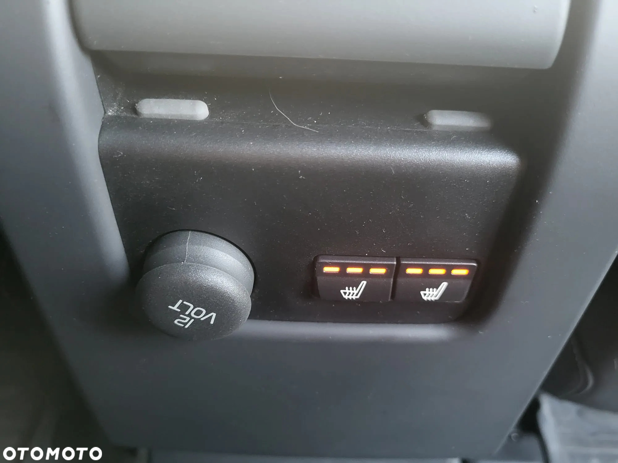 Volvo V60 T5 Geartronic Momentum - 29