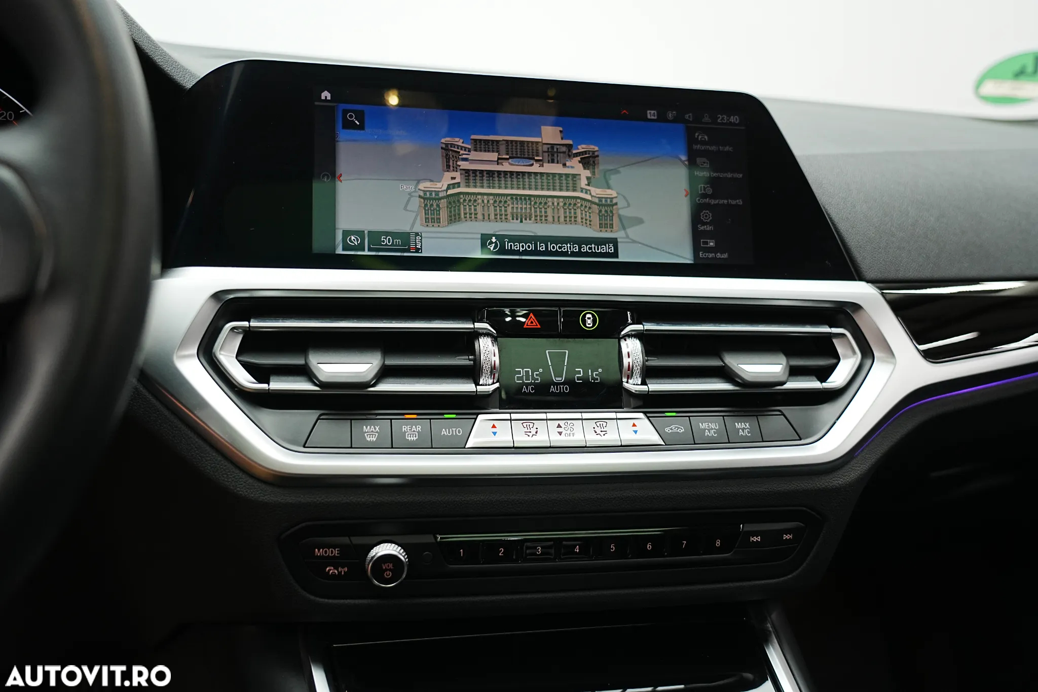 BMW Seria 3 318i Aut. Sport Line - 34