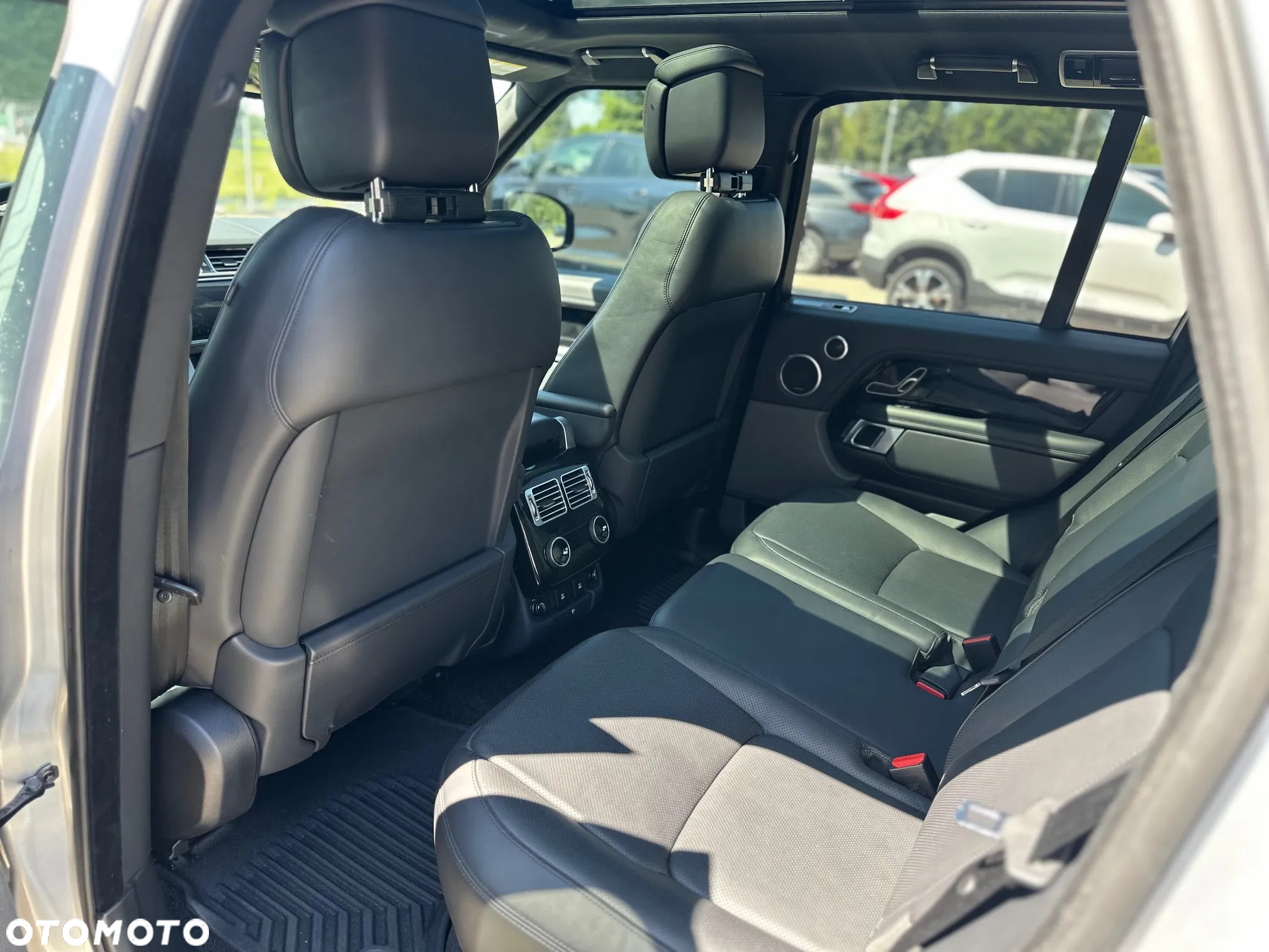 Land Rover Range Rover - 12