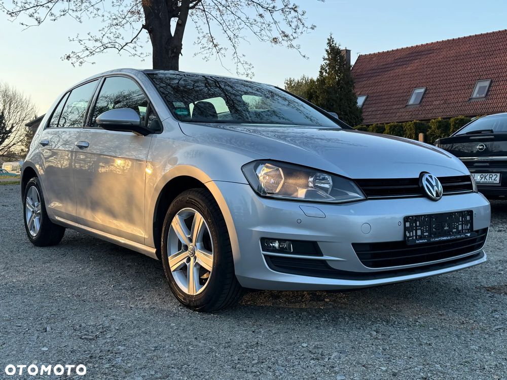 Volkswagen Golf 1.6 TDI BlueMotion Comfortline - 2