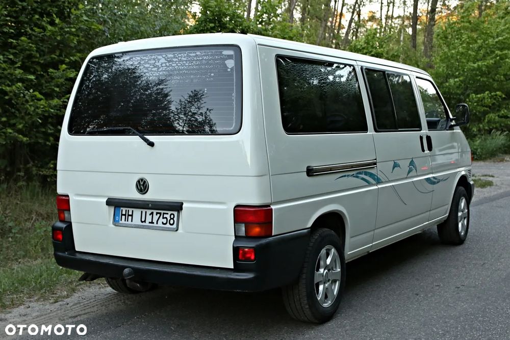 Volkswagen Multivan - 23